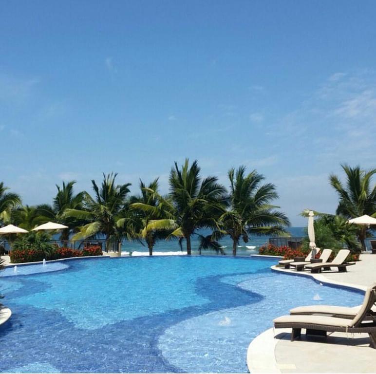 Playa Escondida Beach Club Tela Exterior photo