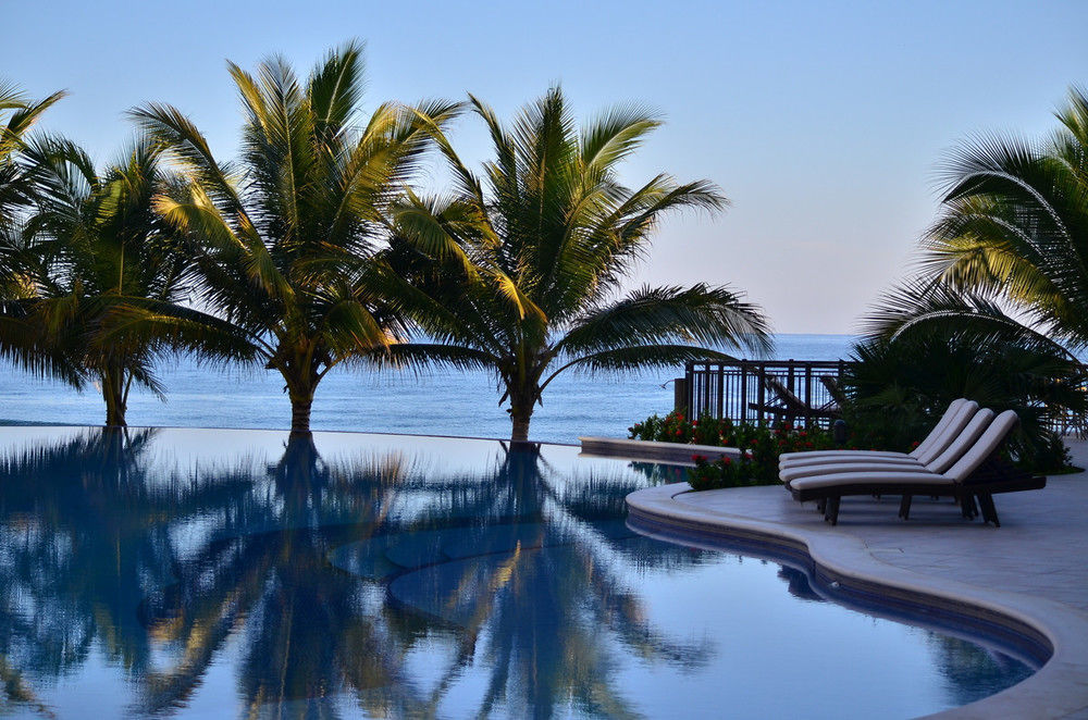 Playa Escondida Beach Club Tela Exterior photo